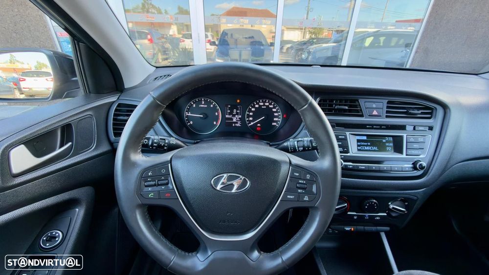 Hyundai i20 1.1 CRDi Comfort+Pack Look+JLL16 - 7