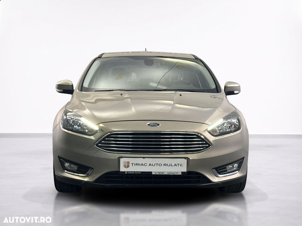 Ford Focus - 9