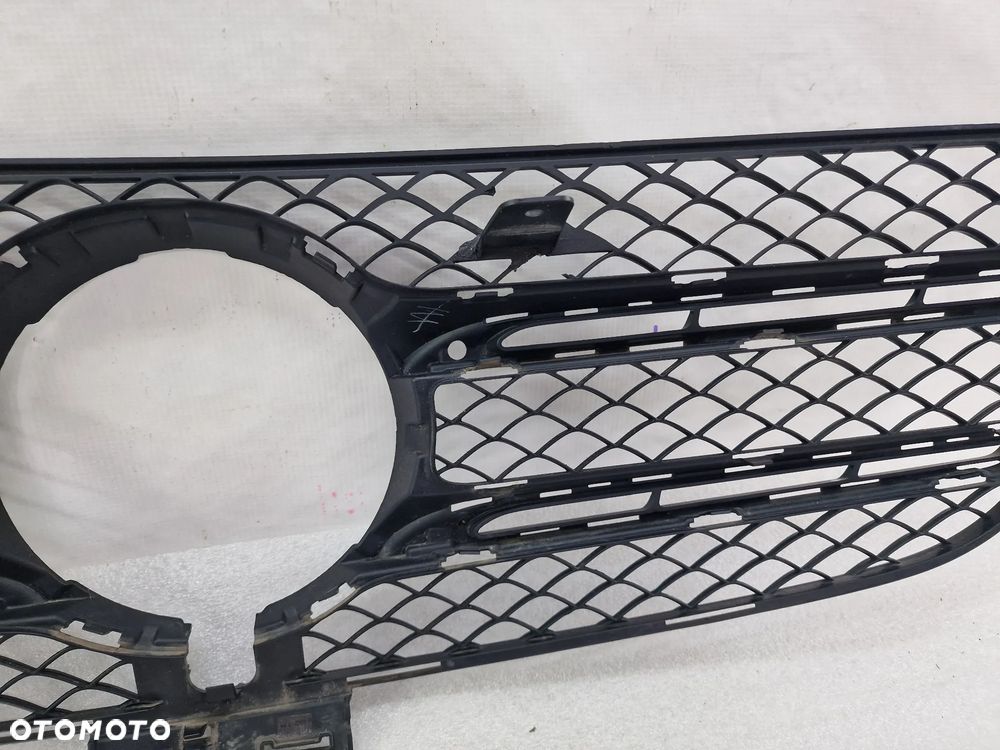 MERCEDES GLE W166 AMG POD KAMERE 15- ATRAPA / GRILL PRZEDNI PRZÓD , NR A1668880260 , NR AUKCJI N799 - 21