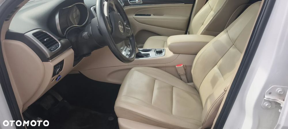 Jeep Grand Cherokee - 8