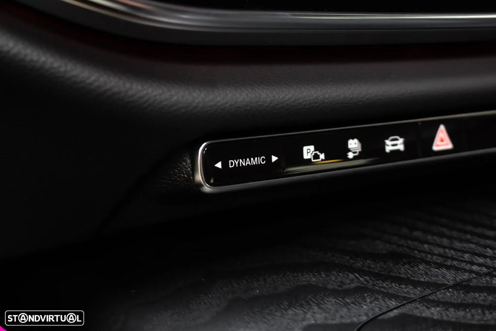 Mercedes-Benz E 300 de AMG Line - 21