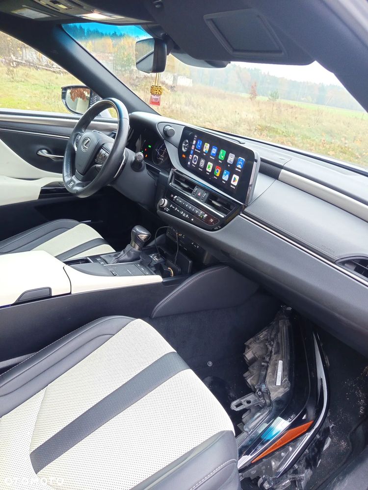 Lexus ES - 9