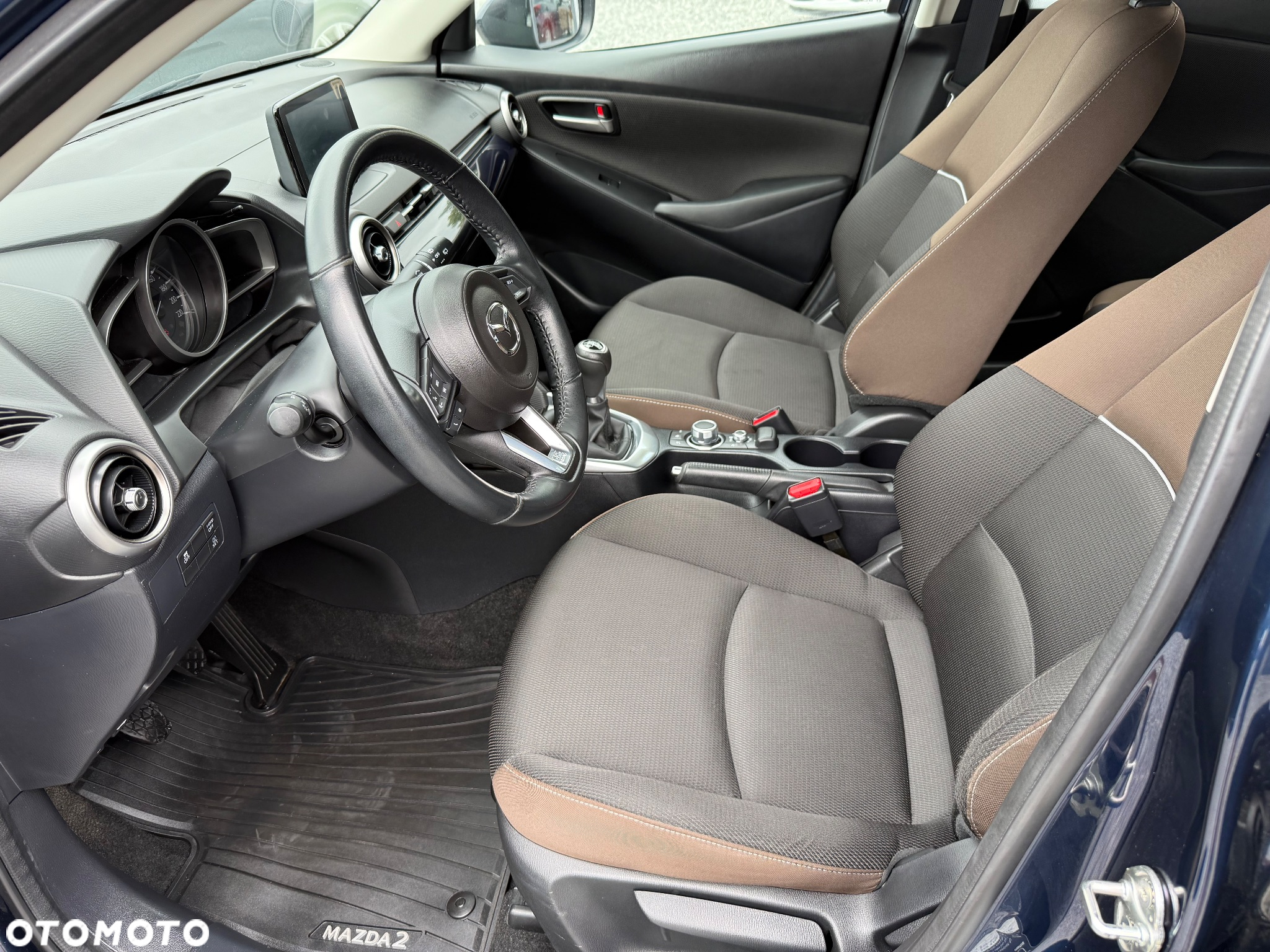Mazda 2 SKYACTIV-G 75 M HYBRID Center-Line - 3
