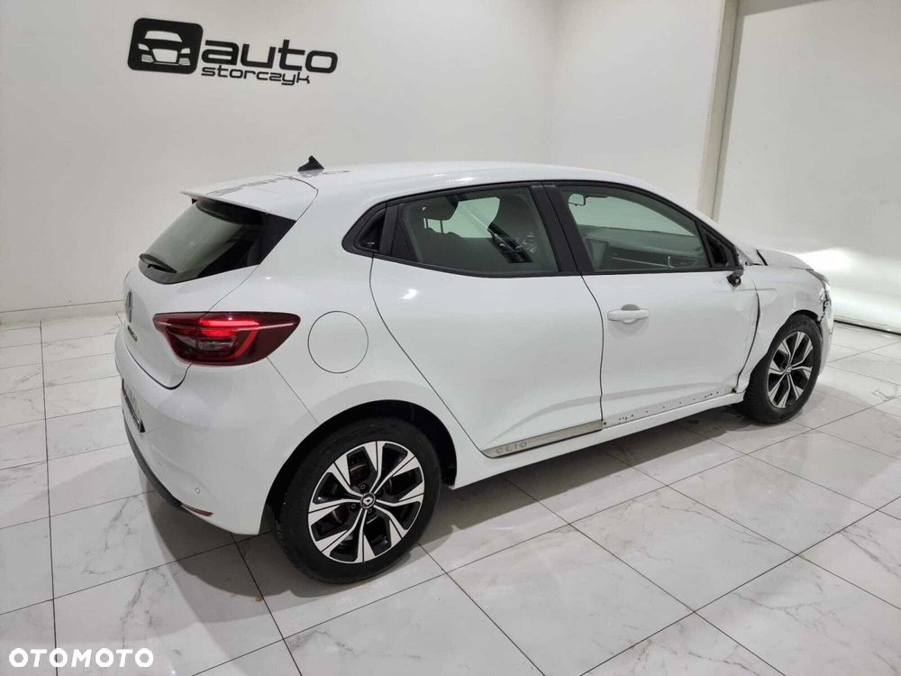 Renault Clio - 9