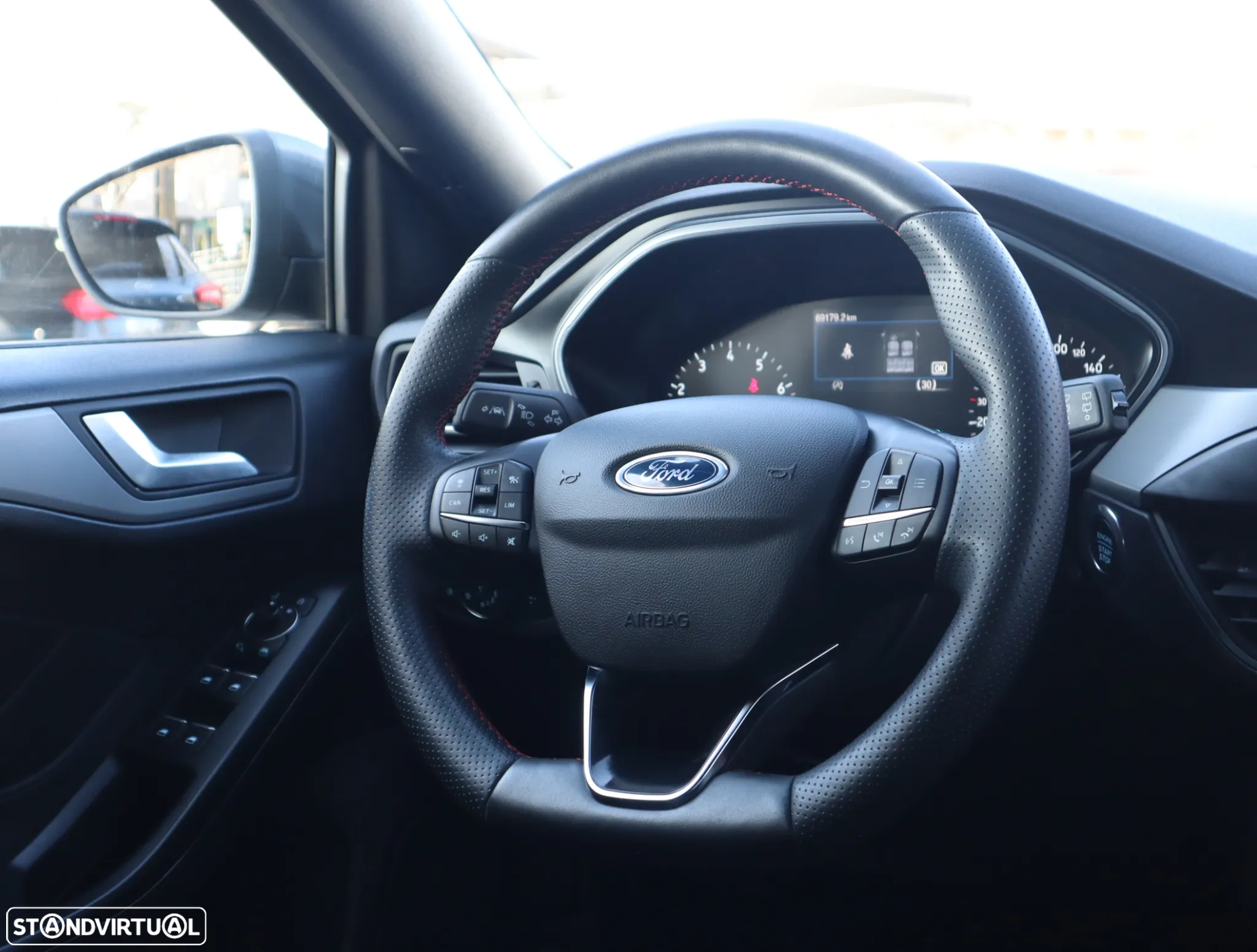 Ford Focus SW 1.0 EcoBoost MHEV ST-Line - 53