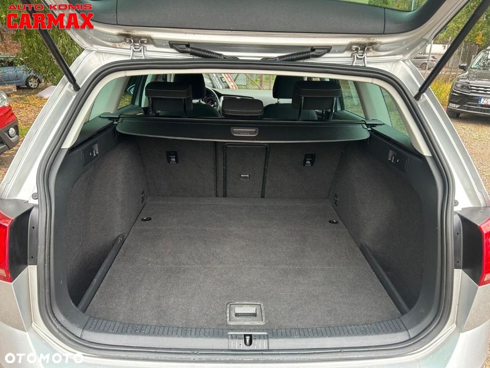 Volkswagen Golf - 14