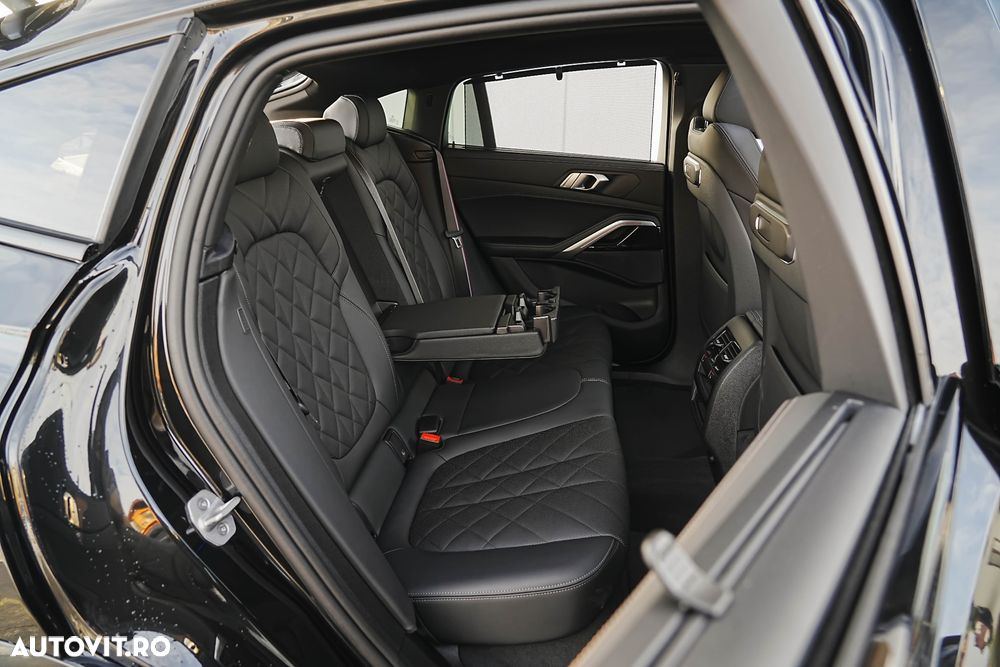 BMW X6 xDrive40i AT MHEV - 23