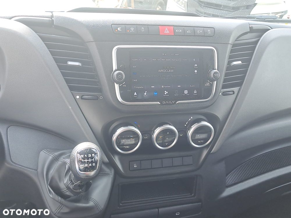Iveco Daily | Plandeka + Winda 750kg | 3.0l 180KM | Full Led |  Krajowy | 8 EP | Firanka | - 11