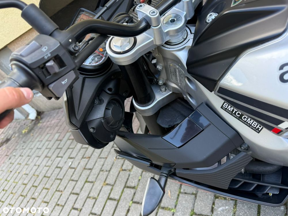 Aprilia Tuono - 17