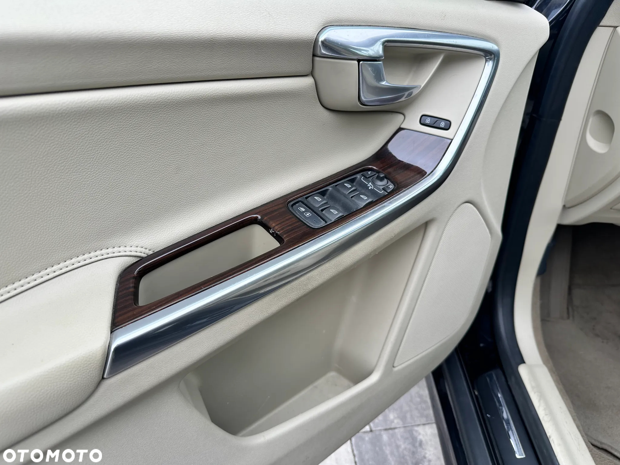 Volvo XC 60 - 11