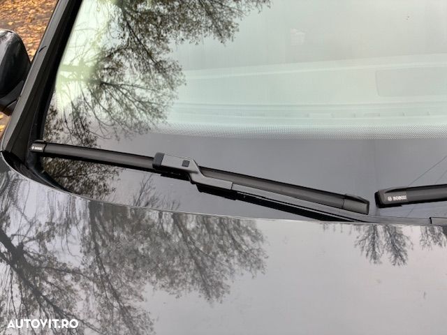 Volkswagen Passat 1.6 TDI Comfortline - 35