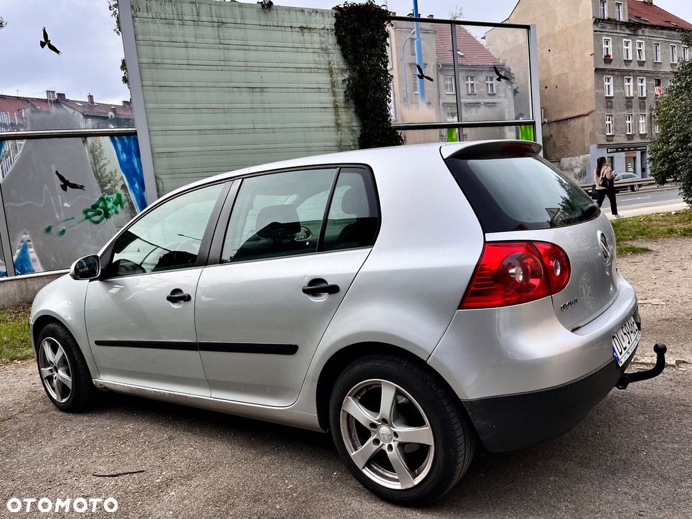 Volkswagen Golf - 2