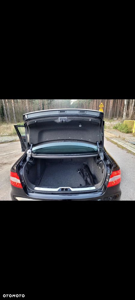 Skoda Superb 2.0 TDI Elegance DSG - 7