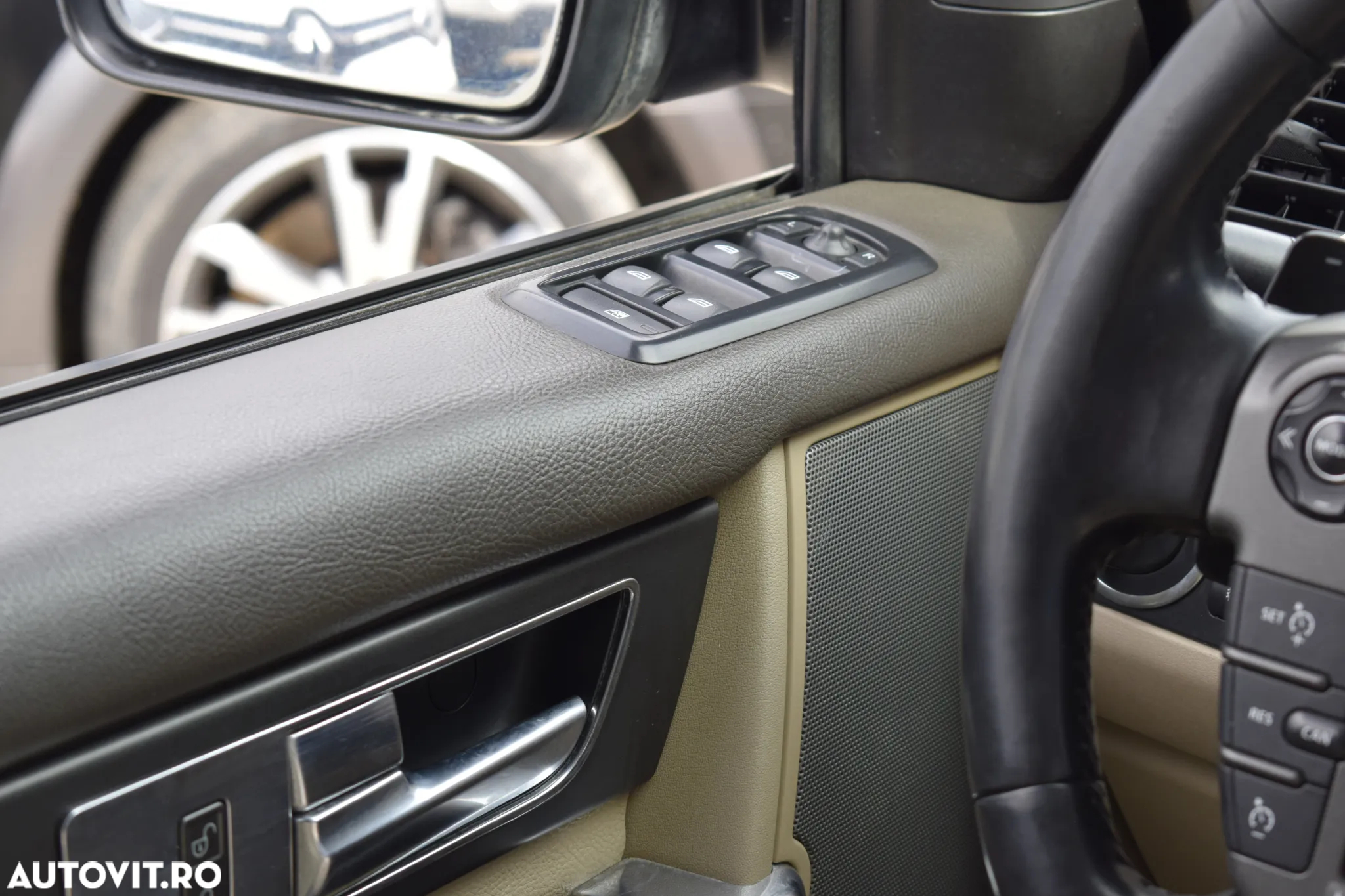 Land Rover Discovery 4 3.0 L TDV6 GRAPHITE Aut. - 20