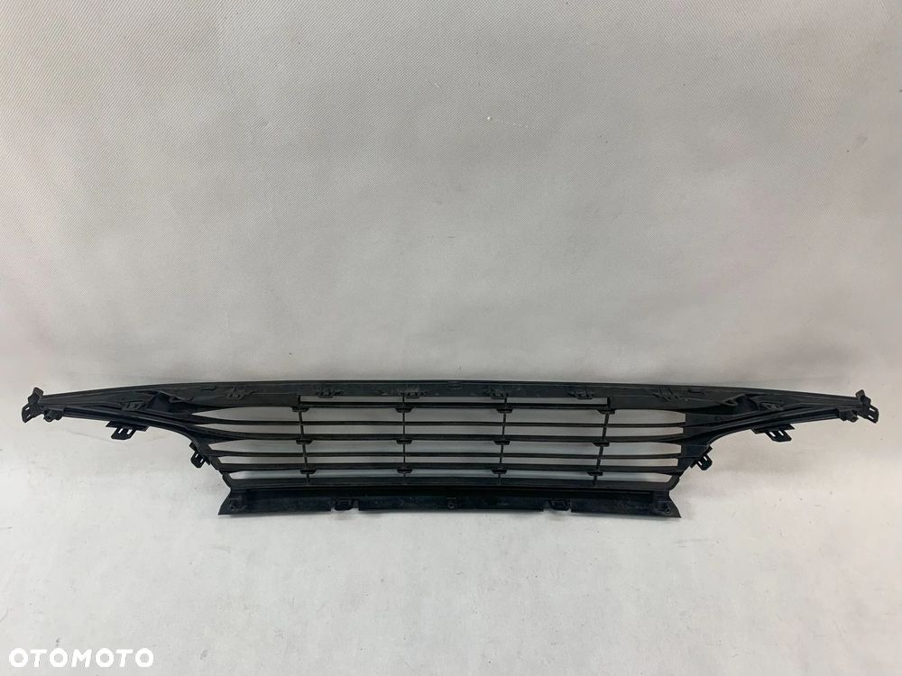 Toyota Yaris 4 IV 20r Atrapa kratka zderzak 2020 - 2