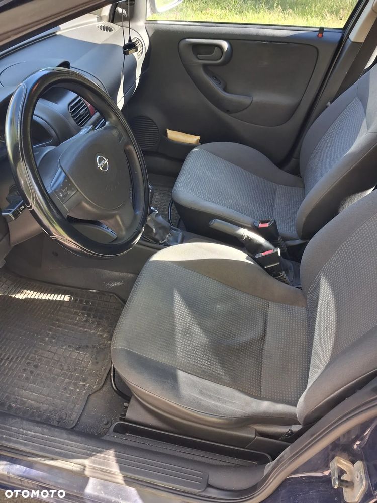 Opel Corsa 1.2 16V Cosmo - 11