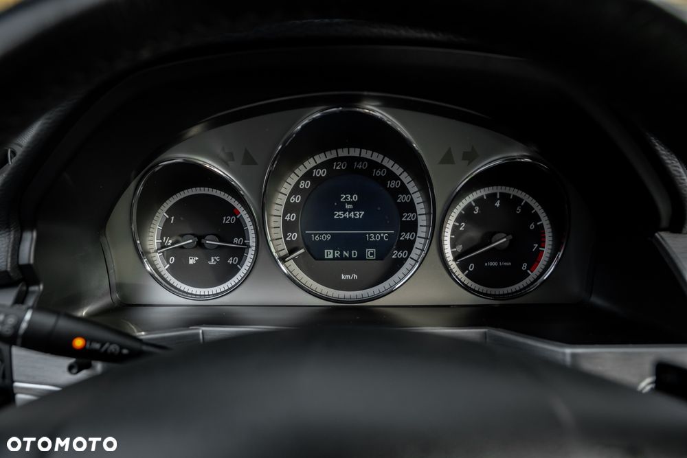 Mercedes-Benz GLK 280 4Matic 7G-TRONIC - 28