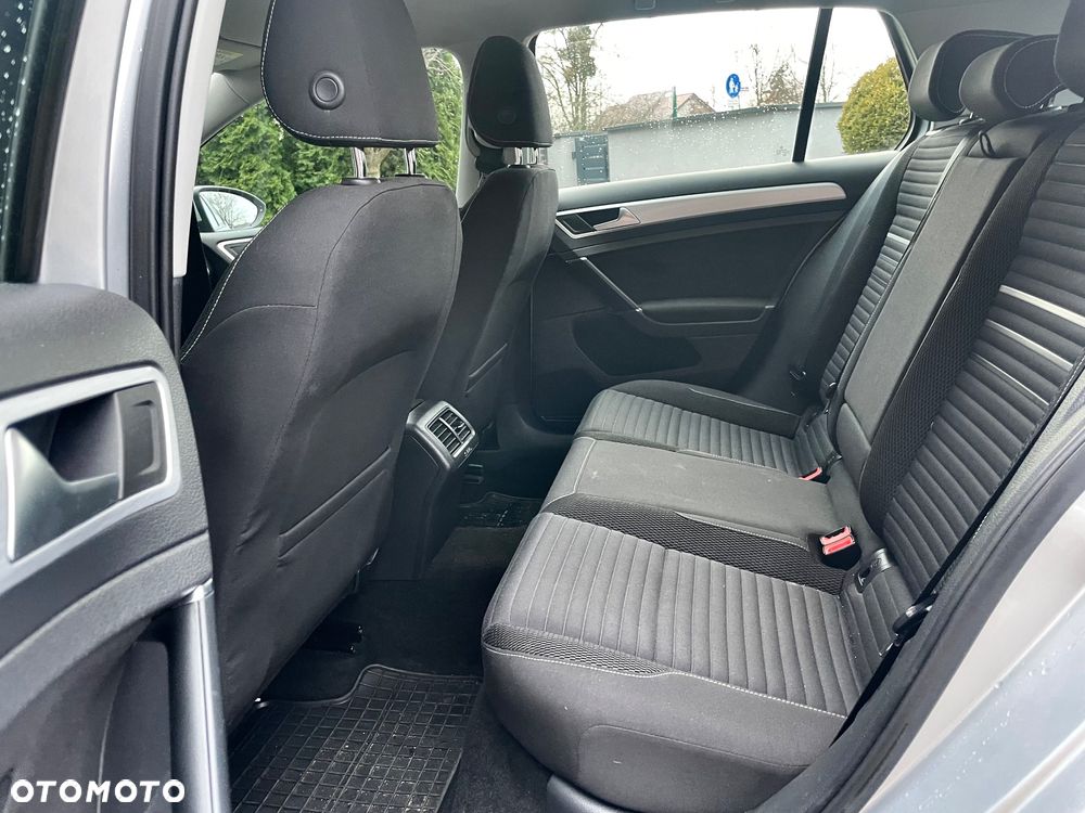 Volkswagen Golf 1.6 TDI BlueMotion Technology Cup - 13