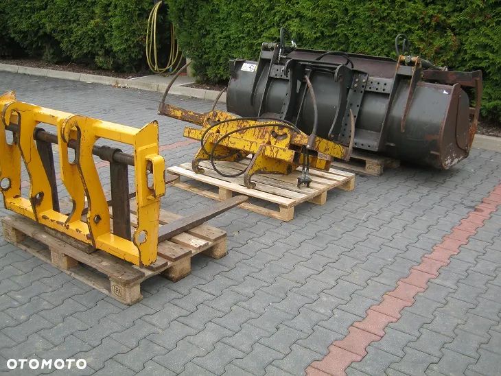 JCB 526-56 AGRI PLUS - 4