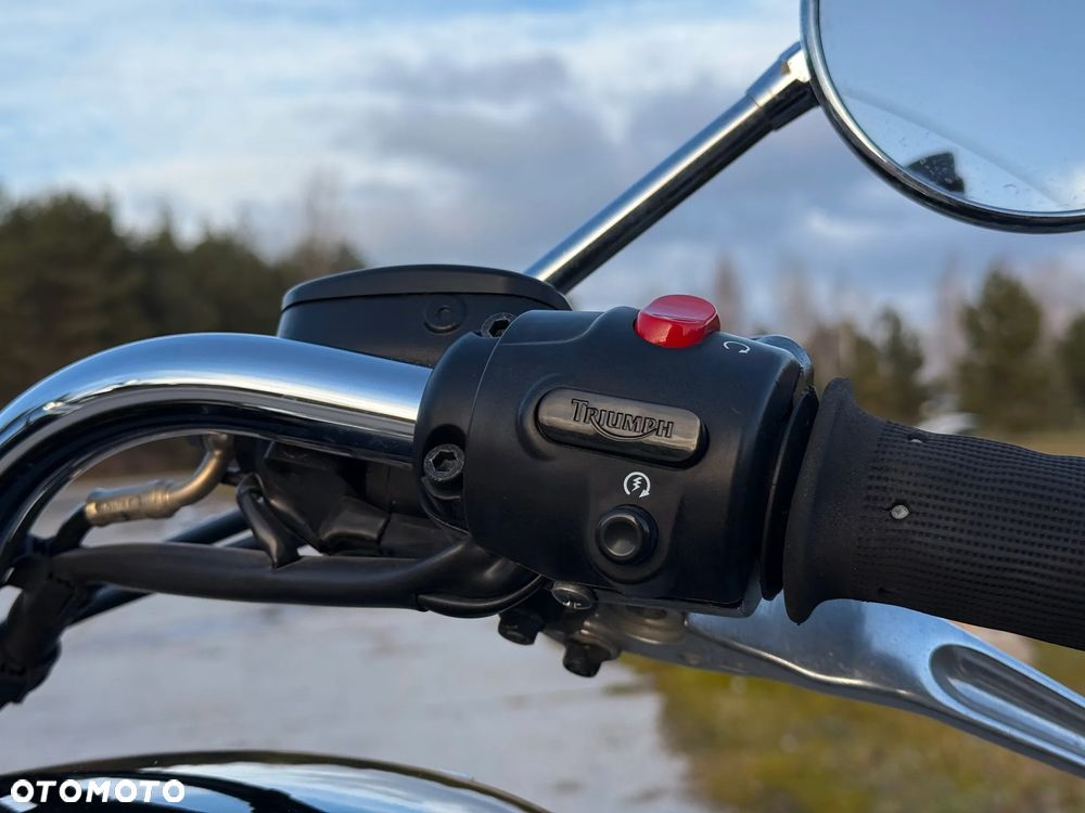Triumph Rocket - 27