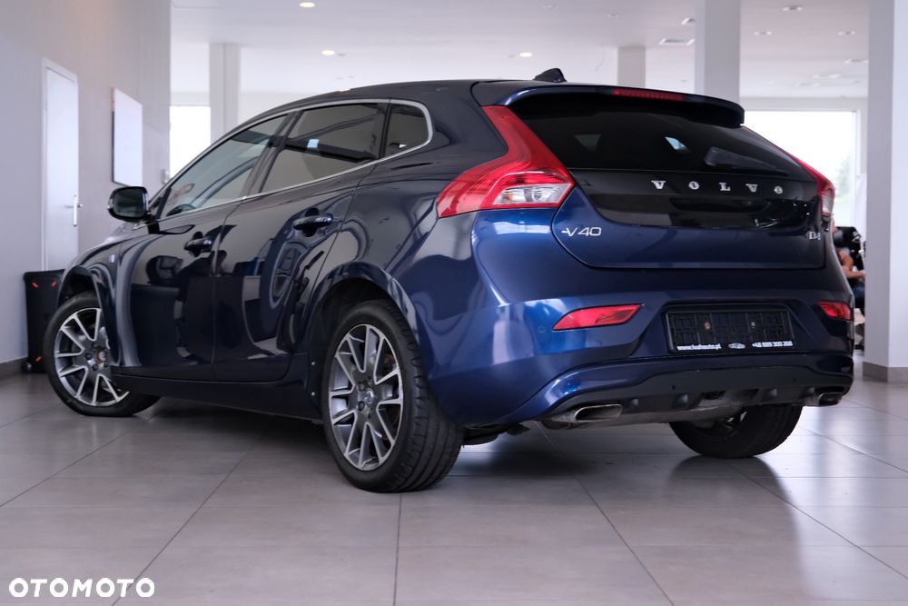 Volvo V40 D4 Drive-E Ocean Race - 4