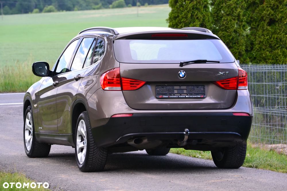BMW X1 sDrive18d xLine - 12