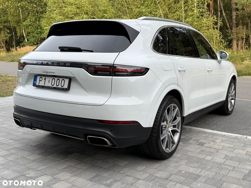 Porsche Cayenne - 4