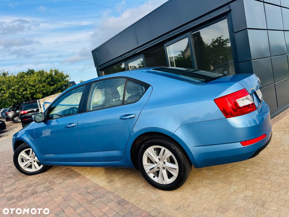 Skoda Octavia 1.6 TDI DPF Ambiente - 4