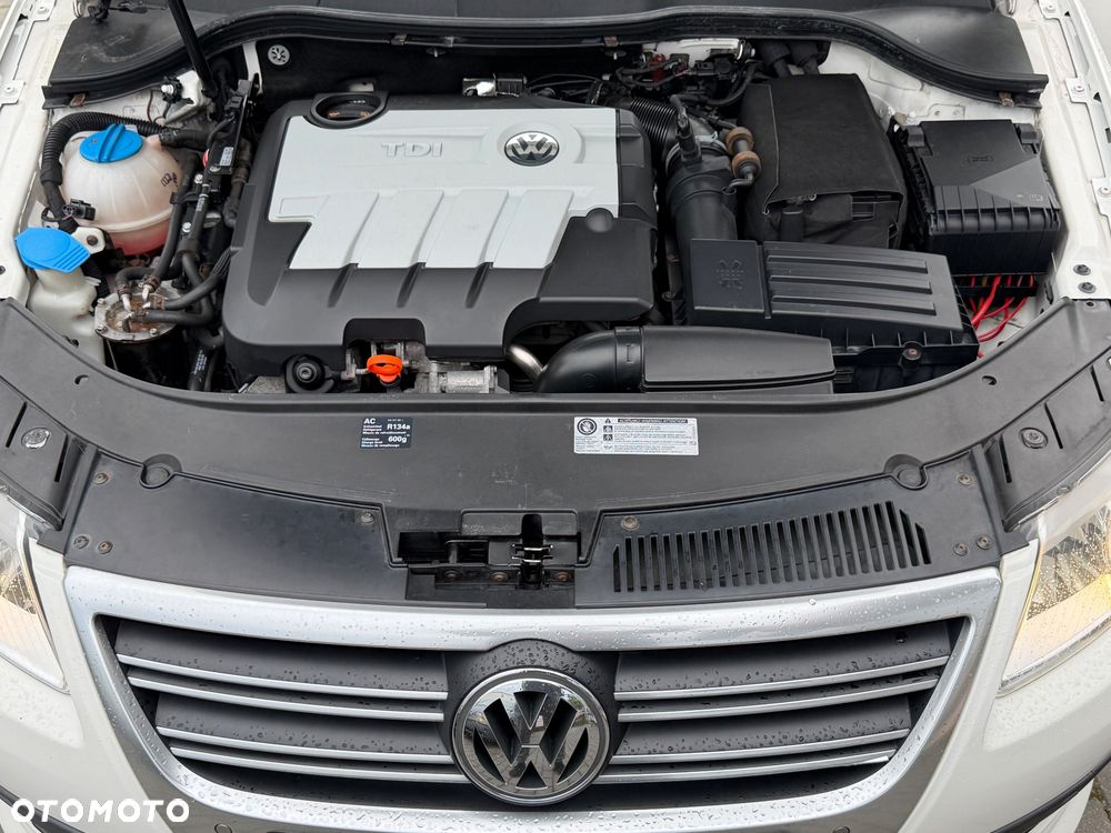 Volkswagen Passat - 40