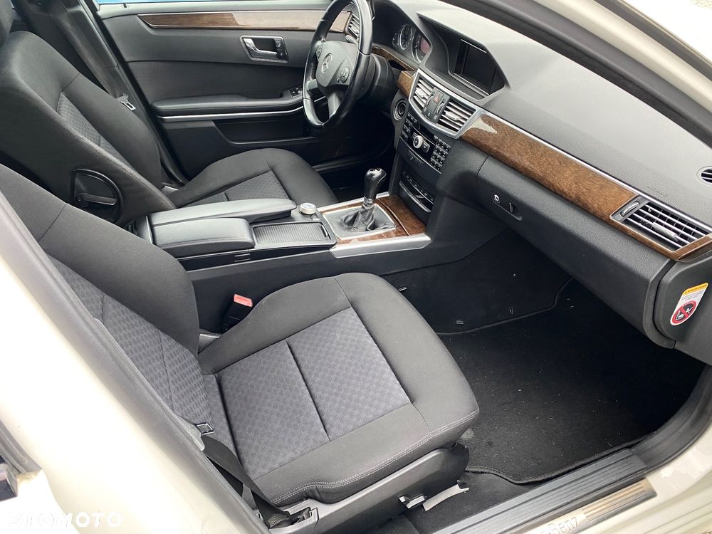 Mercedes-Benz Klasa E 200 CDI Elegance - 8
