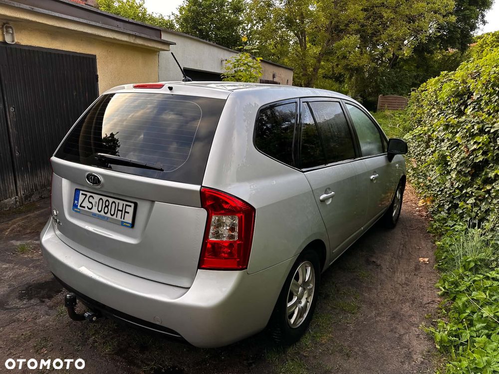 Kia Carens 2.0 EX - 2