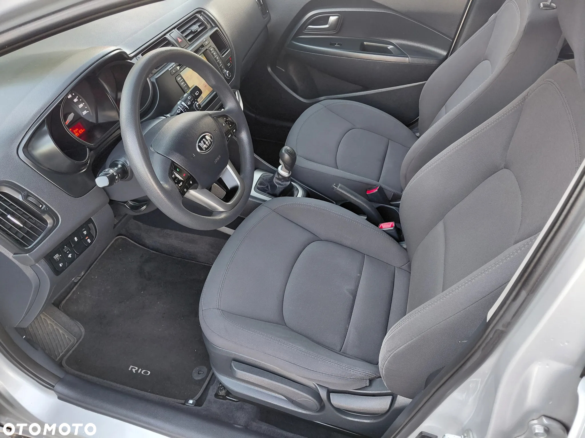 Kia Rio 1.4 Business Line - 9