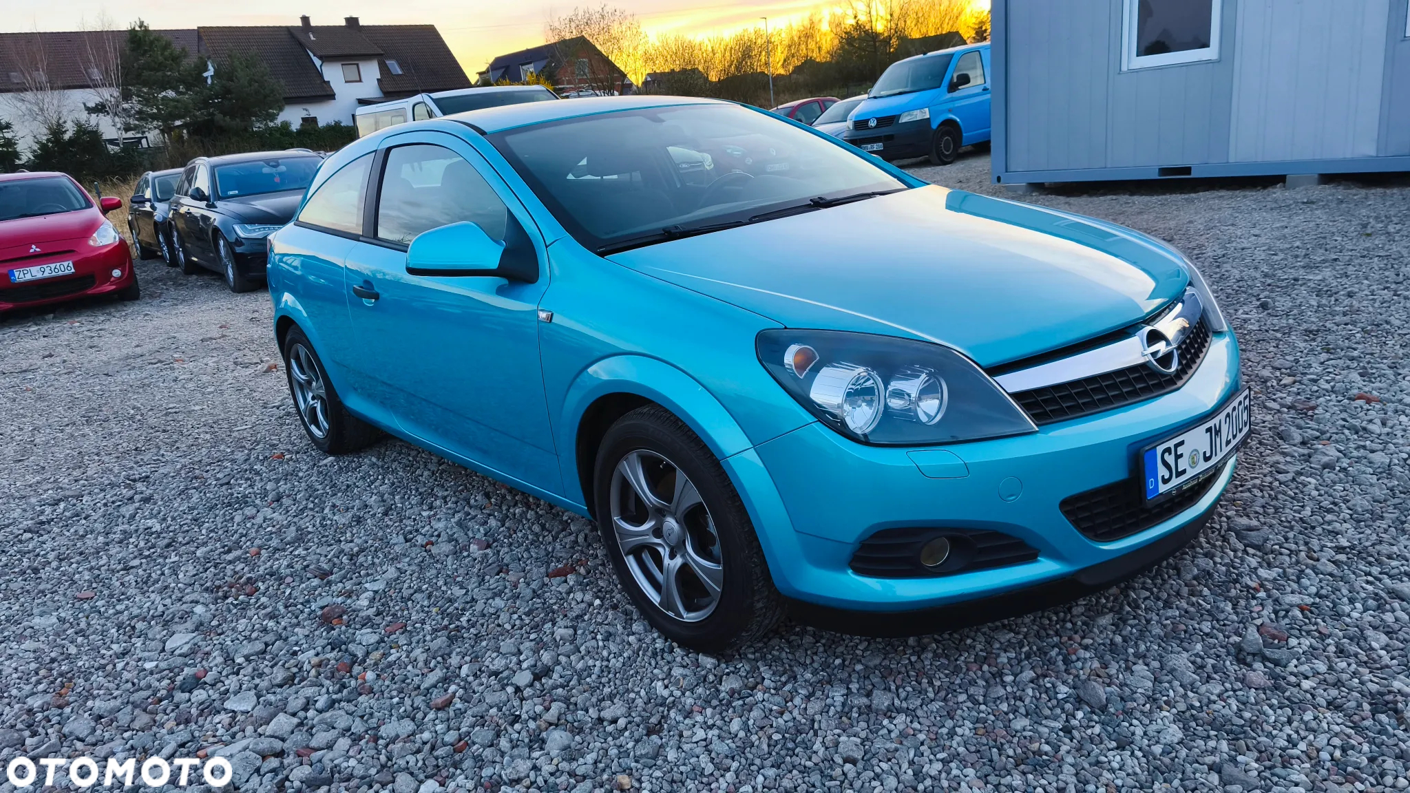 Opel Astra GTC 1.6 - 5