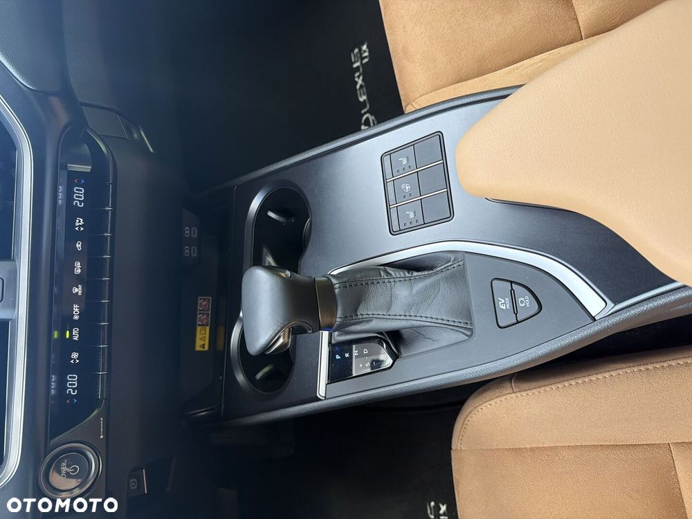 Lexus UX 250h GPF Business 2WD - 20
