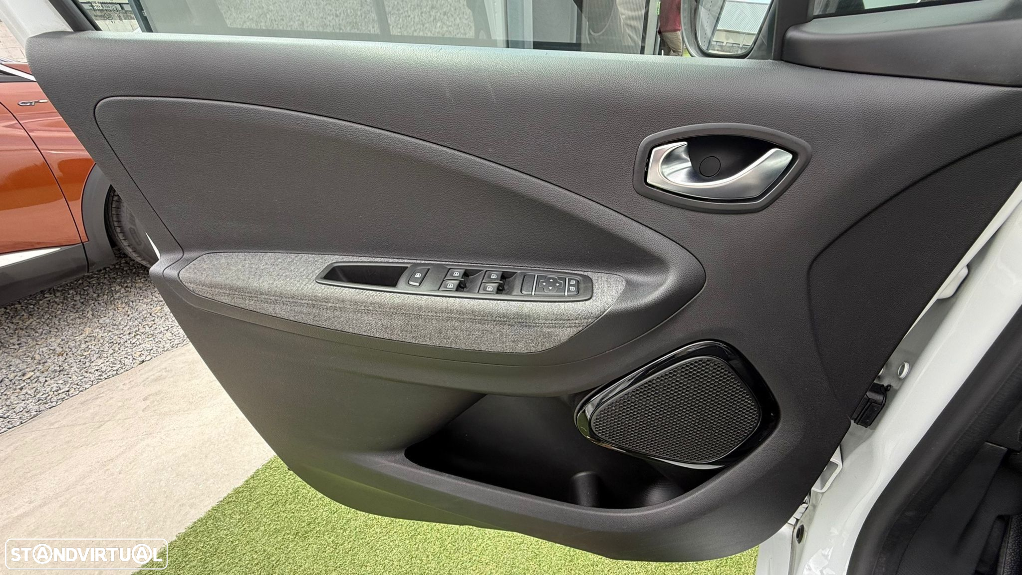 Renault Zoe (c/ Bateria) Limited 50 - 48