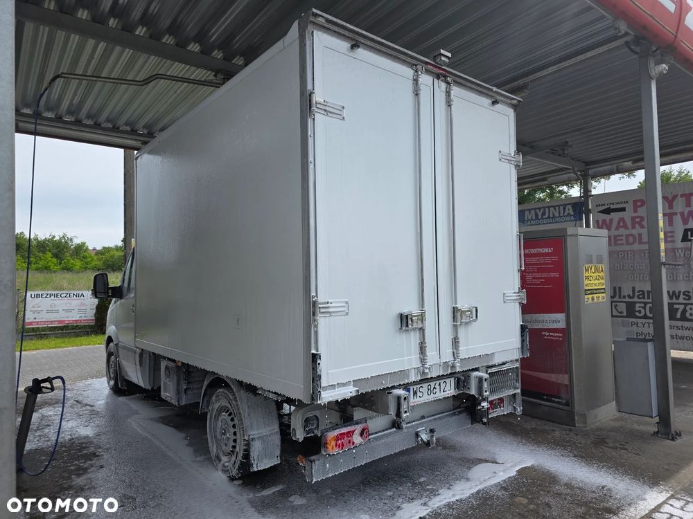 Mercedes-Benz Sprinter - 28