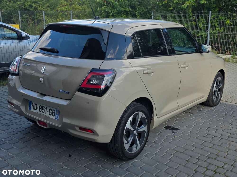 Suzuki Swift 1.2 Dualjet SHVS Premium CVT - 5