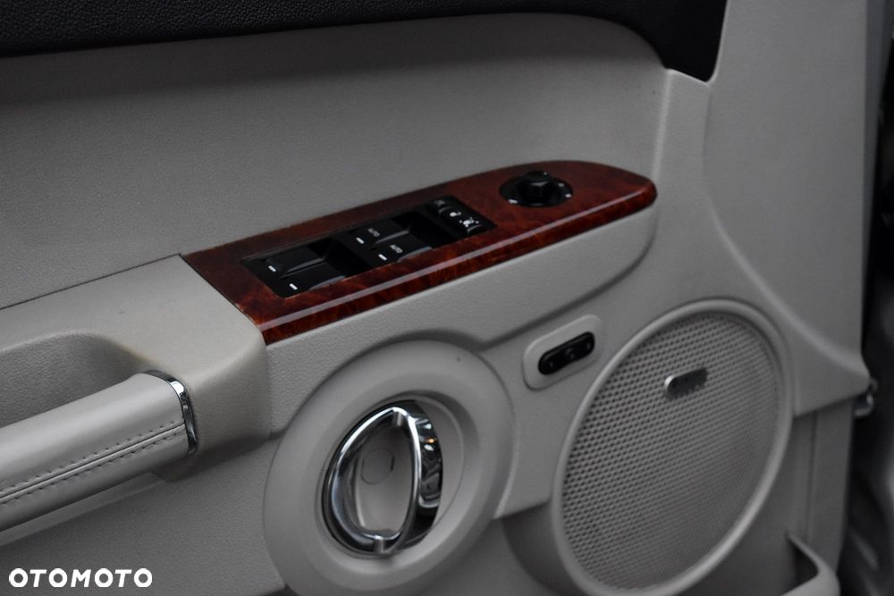 Jeep Commander 3.0 CRD DPF Automatik Overland - 18