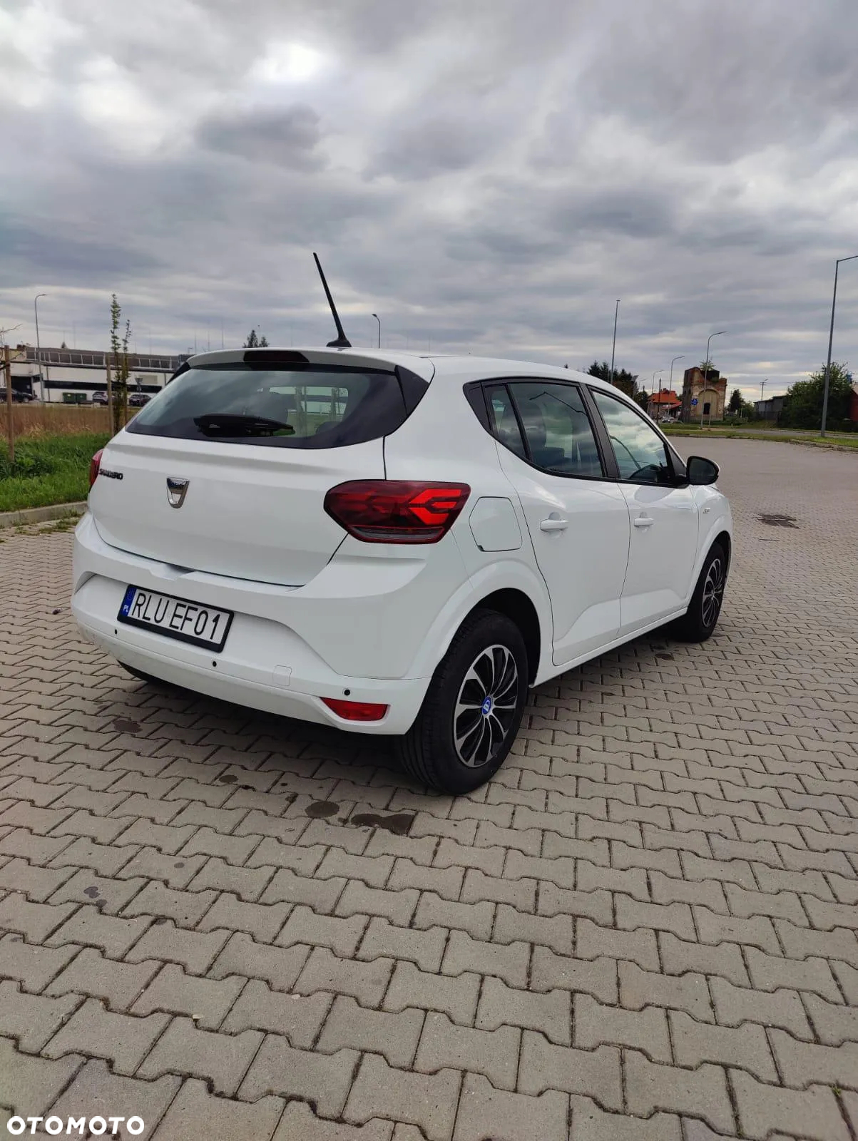Dacia Sandero - 4
