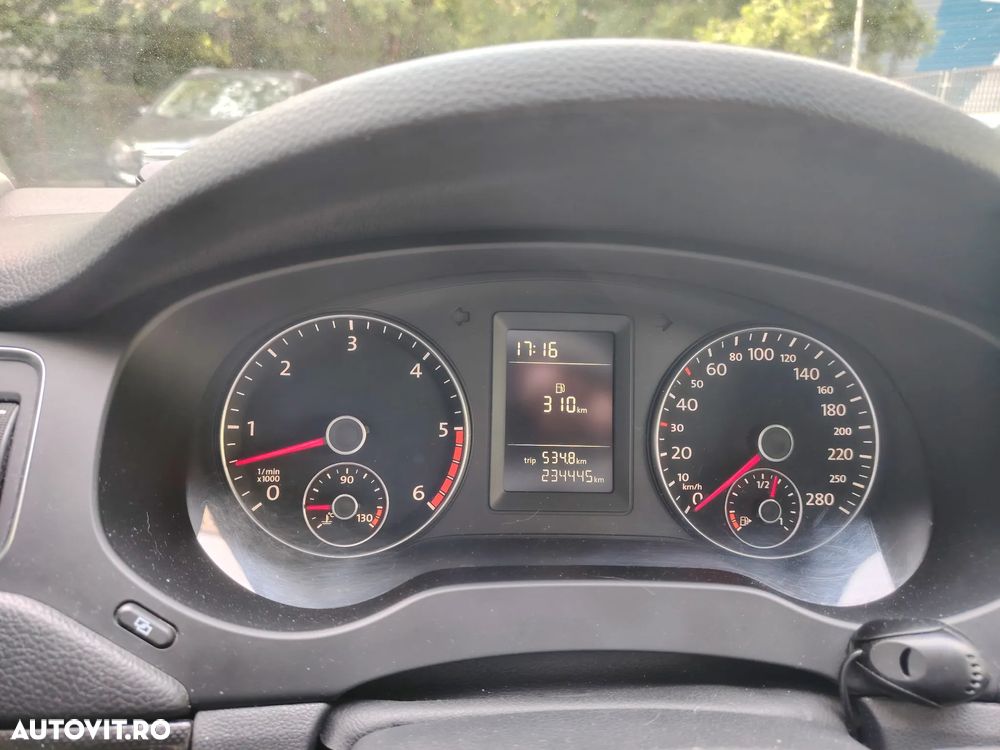 Volkswagen Jetta - 19