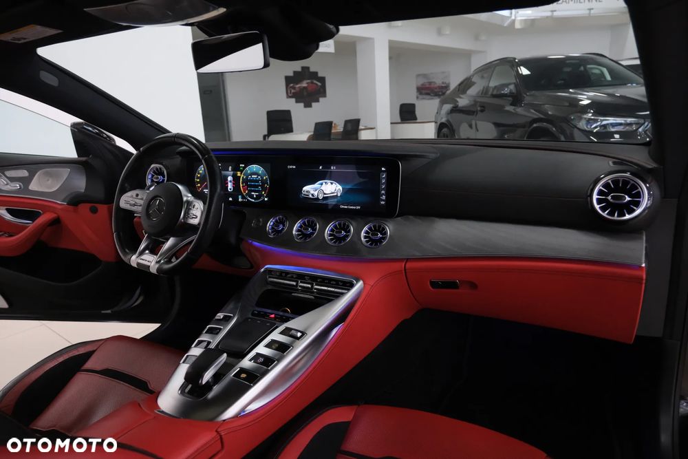 Mercedes-Benz AMG GT - 18