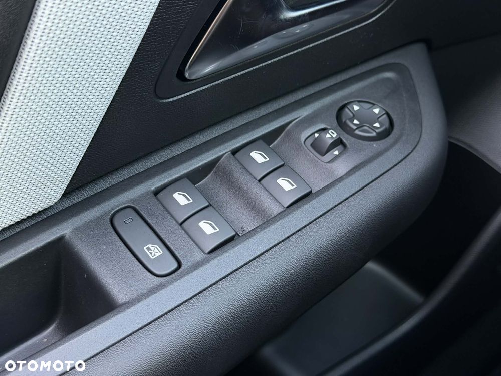 Citroën C4 1.2 mHEV Max eDCT6 - 16