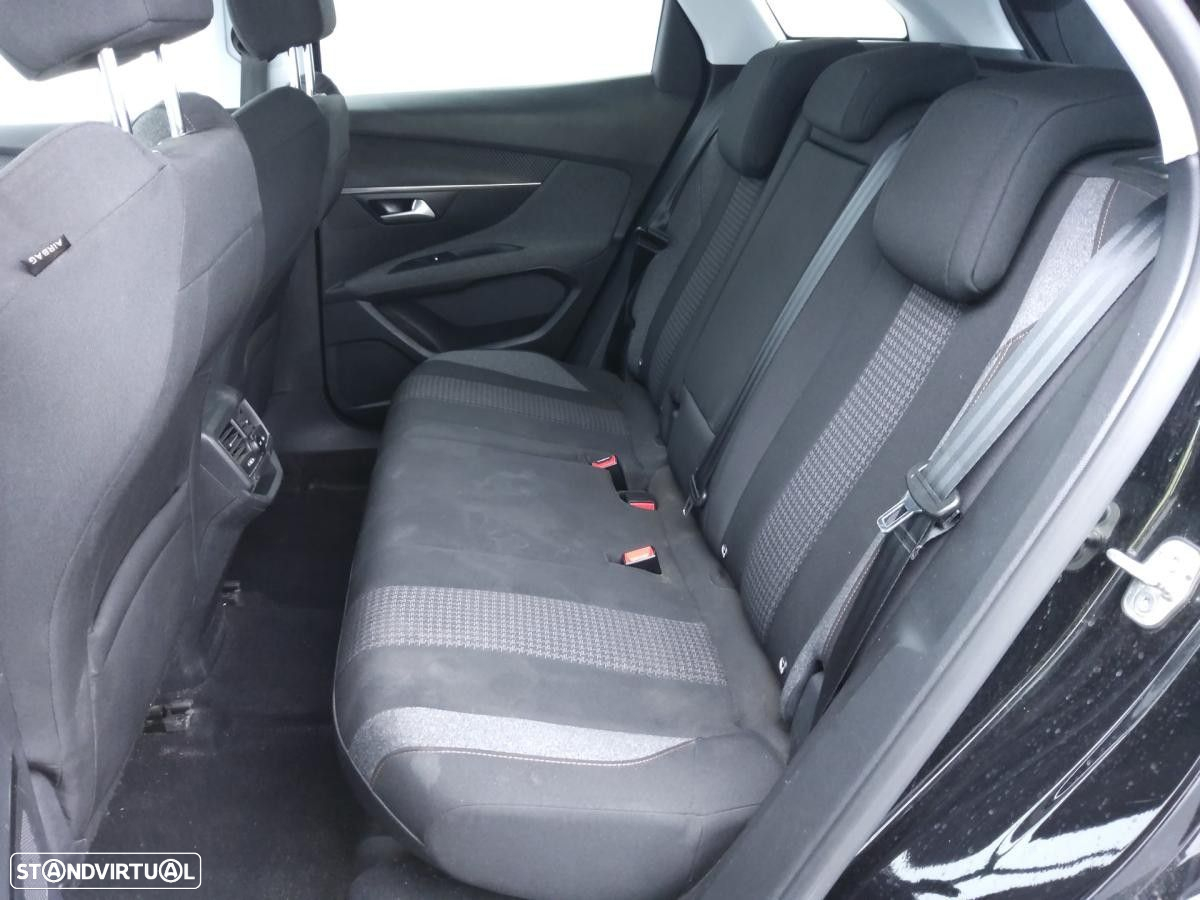 Peugeot 3008 PureTech 130 Stop & Start GPF EAT8 Active Business-Pack - 11