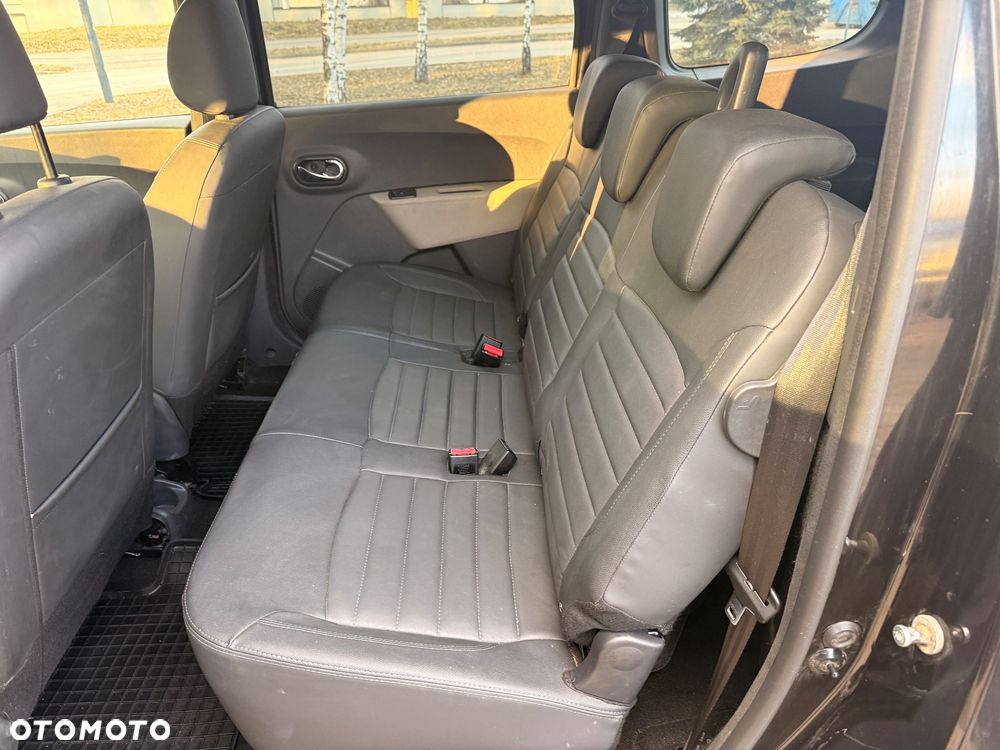 Dacia Lodgy 1.6 MPI 85 Prestige - 8