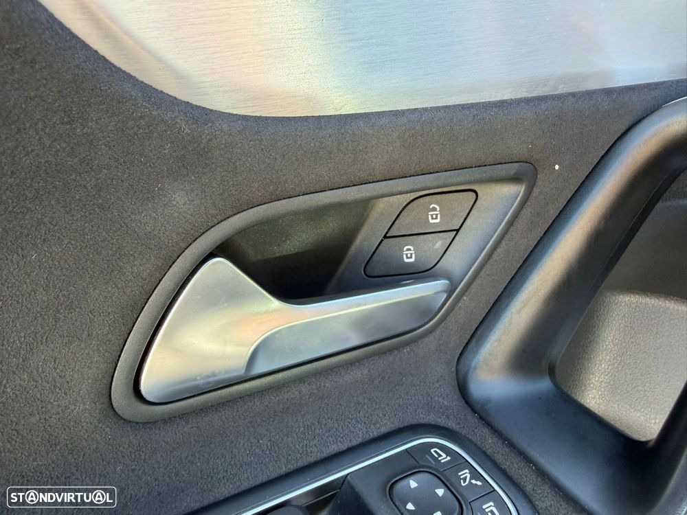 Mercedes-Benz A 35 AMG 4Matic Speedshift DCT 7G - 20