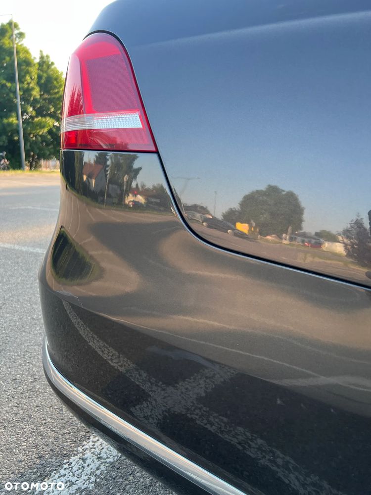 Volkswagen Passat 1.6 TDI Comfortline - 19