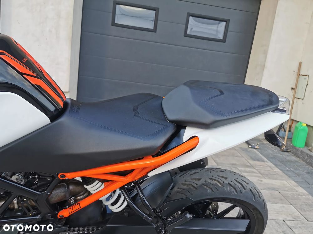 KTM Duke - 17