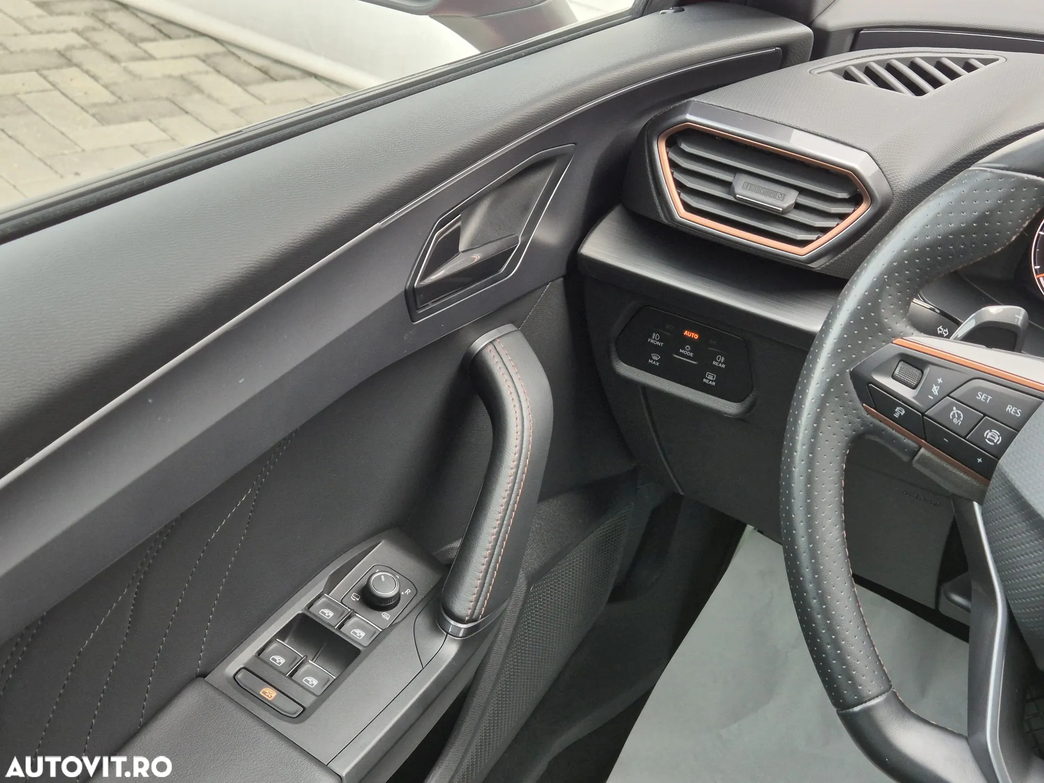 Cupra Leon 1.5 eTSI MHEV - 17