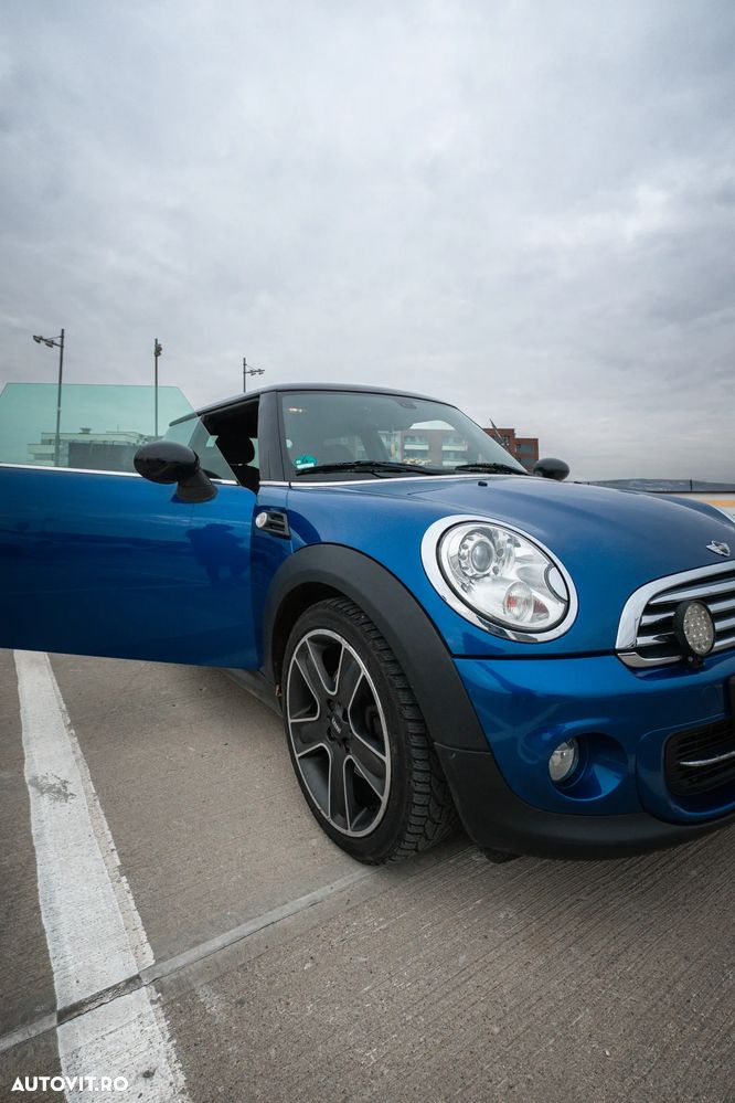 Mini Cooper Standard - 4