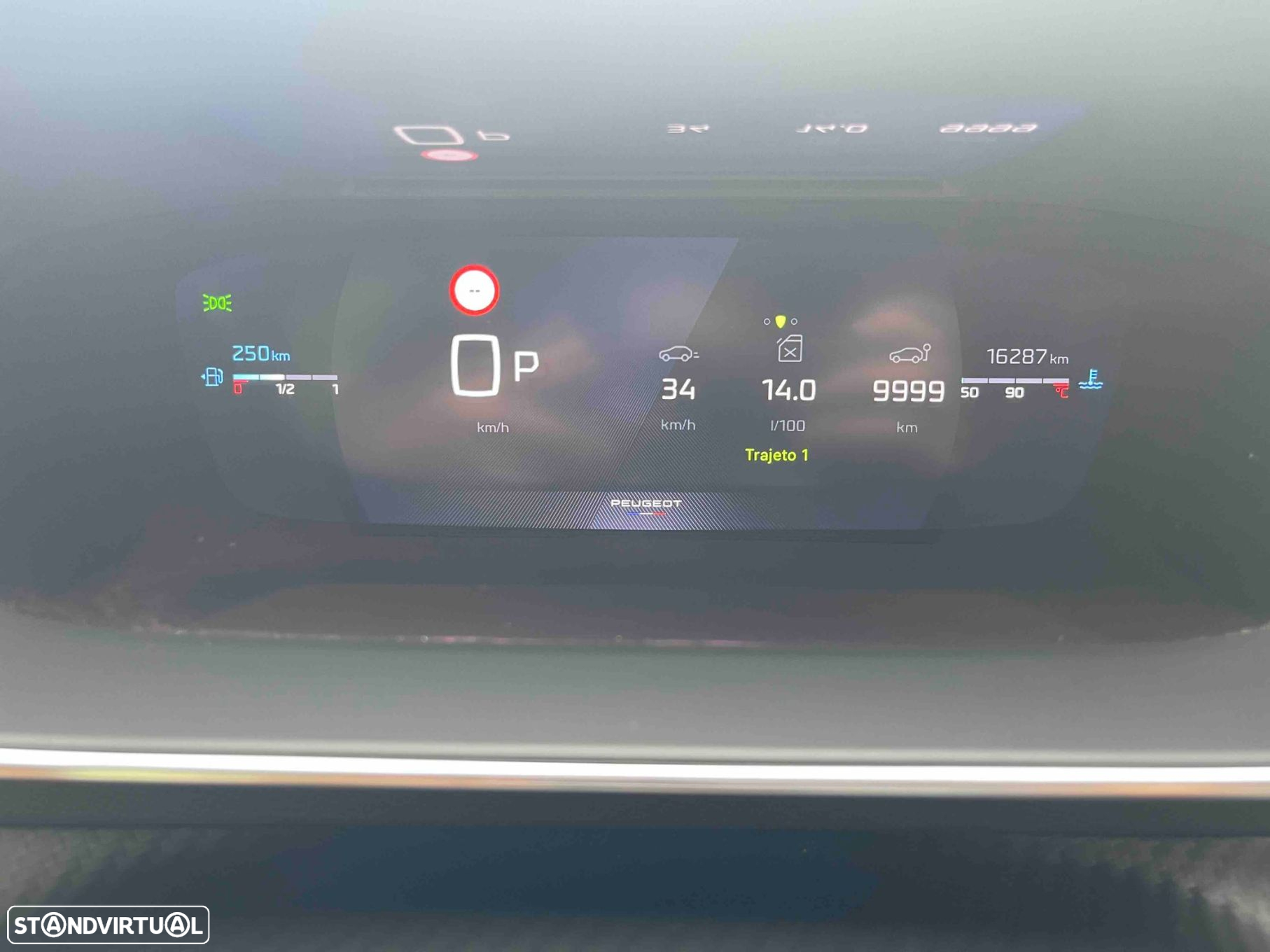 Peugeot 2008 1.2 PureTech GT EAT8 - 43